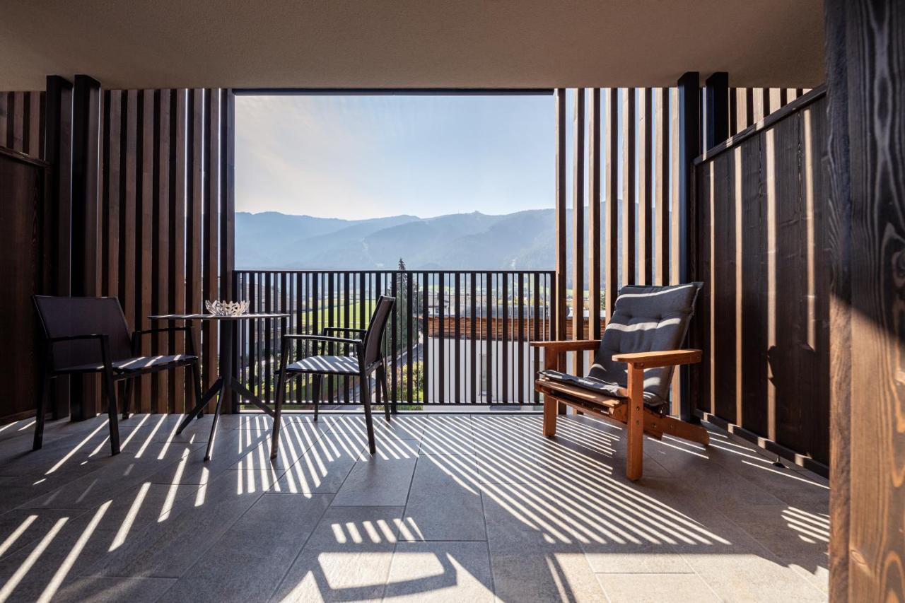 Exclusive Familienzimmer mit Balkon und Bergblick